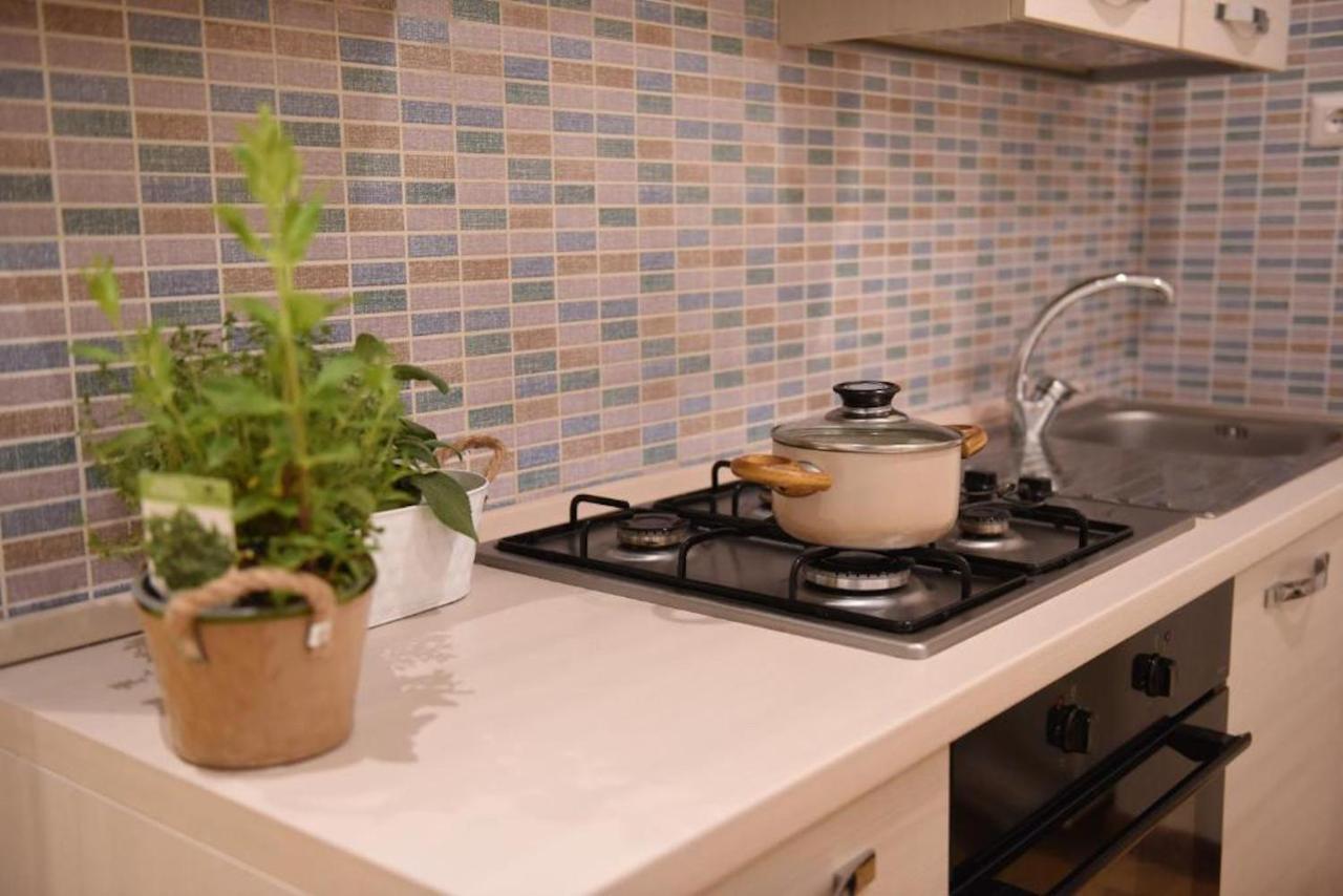 Alloggi Costantini Metro Battistini โรม ภายนอก รูปภาพ